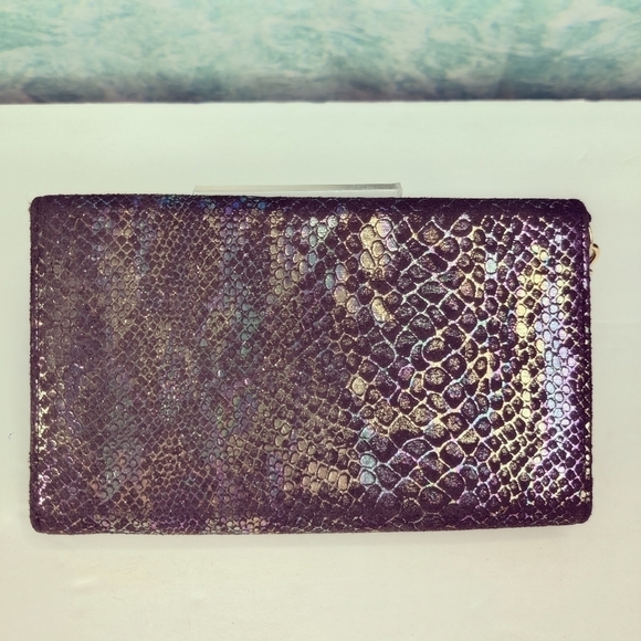 BANDOLINO Oil Slick Snake Skin Wristlet Wallet Clutch Cell Phone Case w/ Chain - Picture 7 of 16